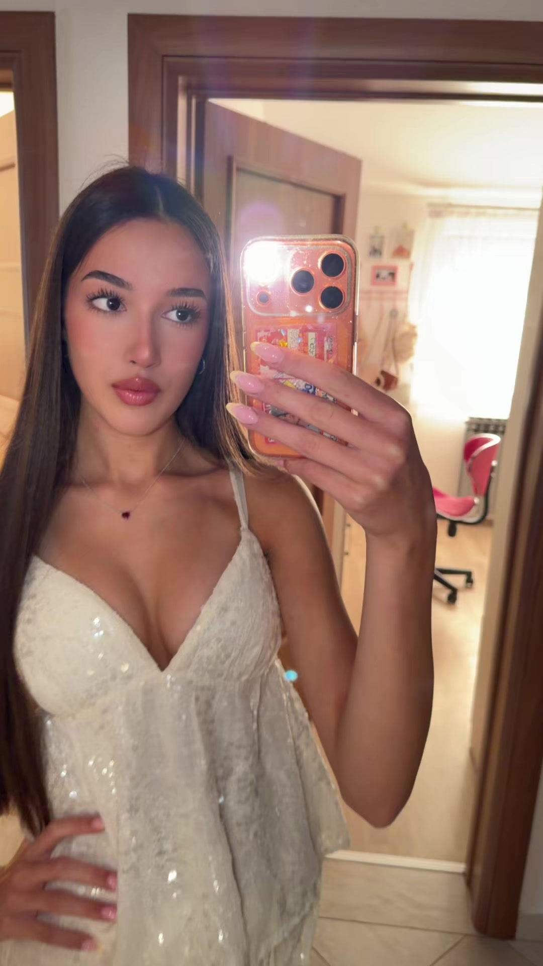@уна