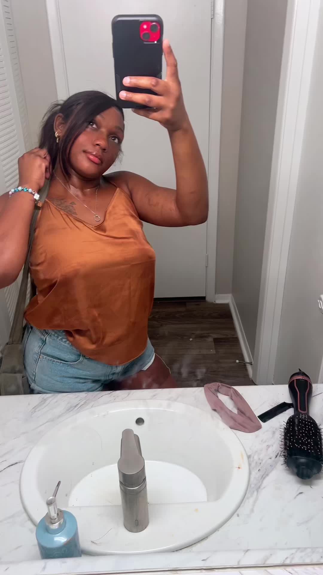 @Nicole.cey