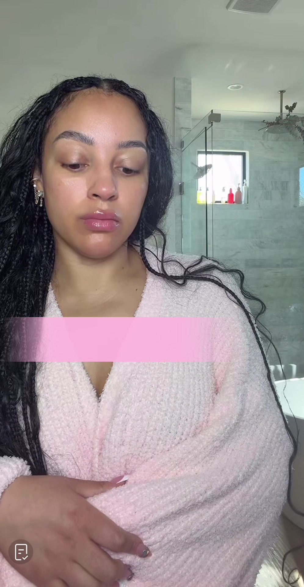 @HotteaLA