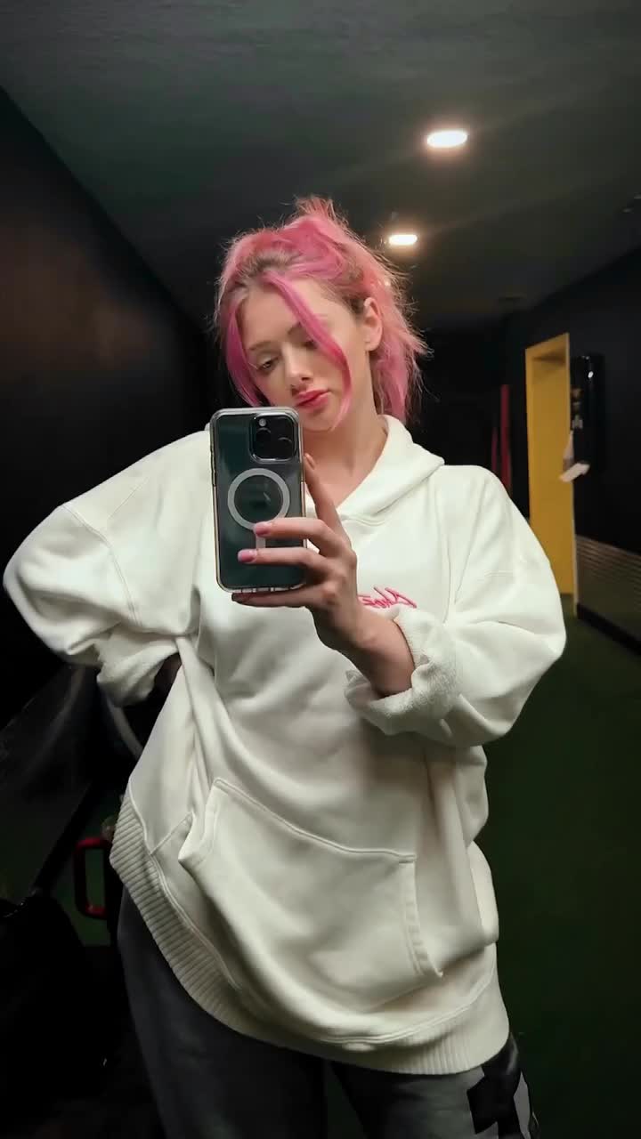 @user81102256036
