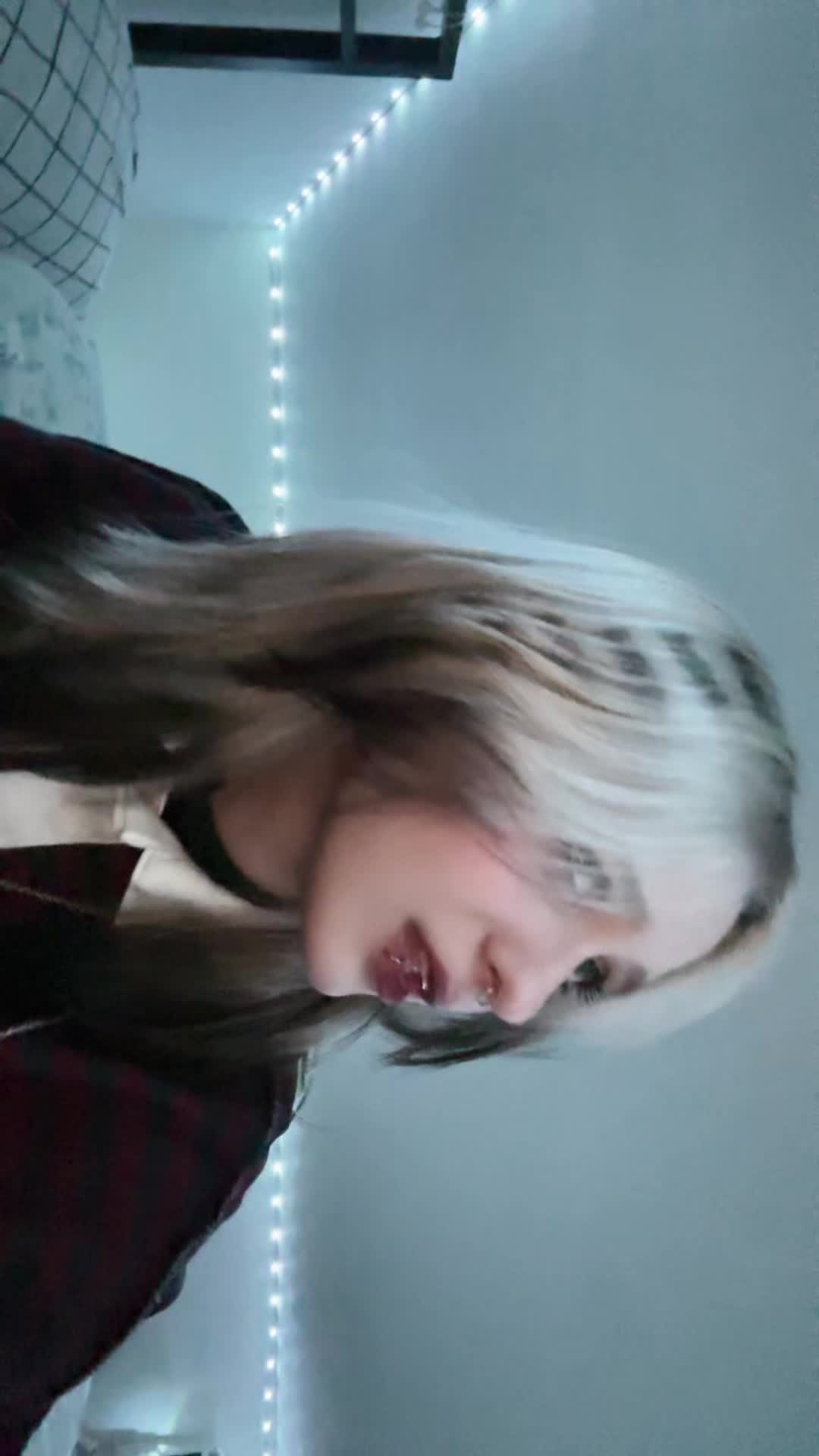 @llaluka🦑🐇