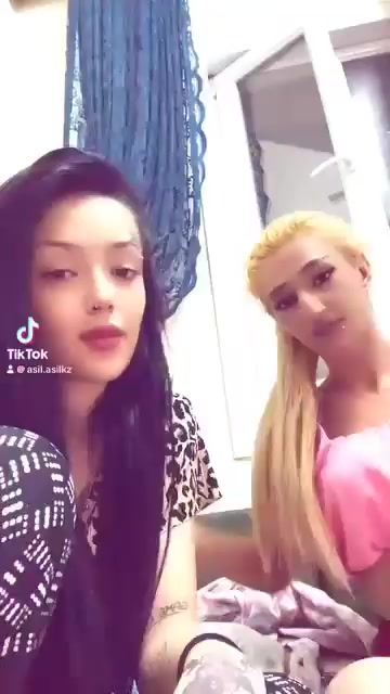 @Meloşşş