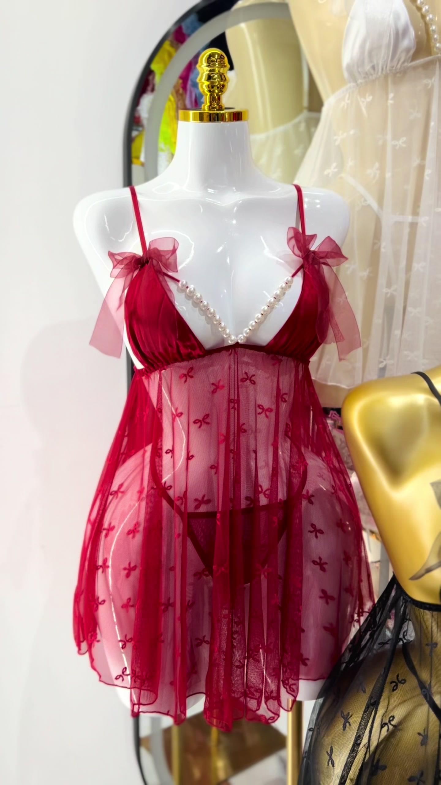 @Lucy Lingerie