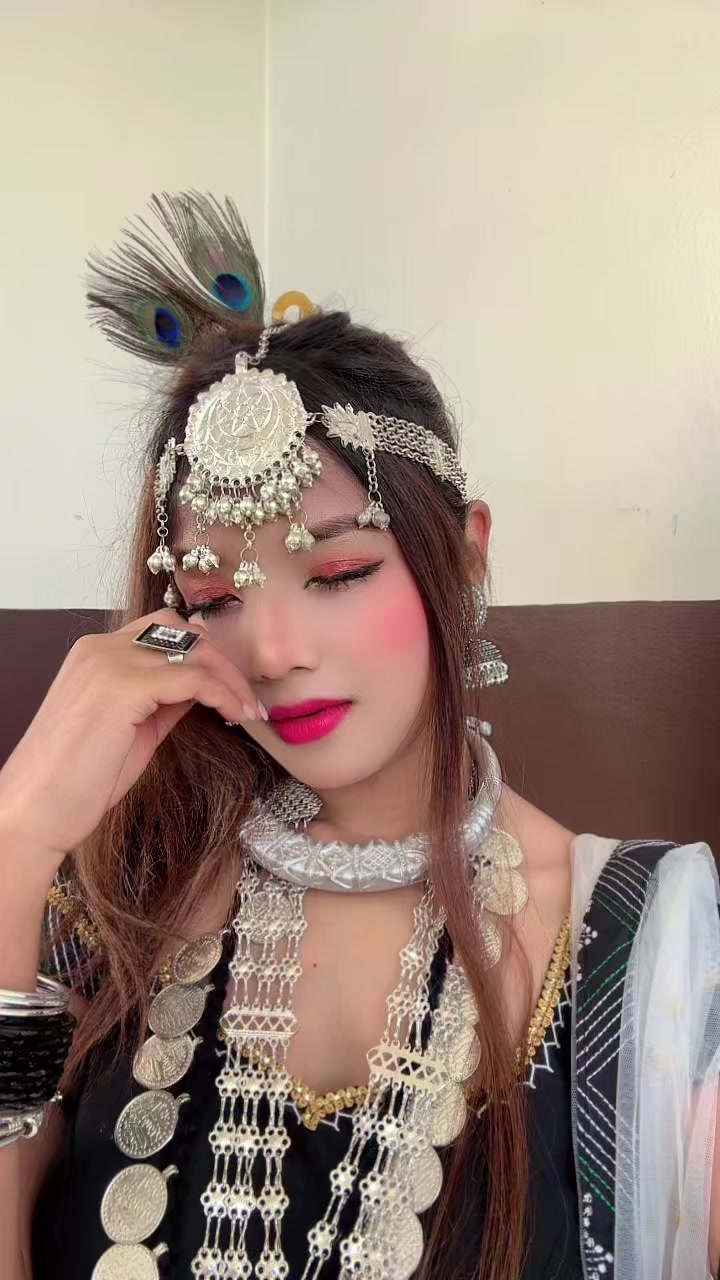 @Annu Chaudhary💙