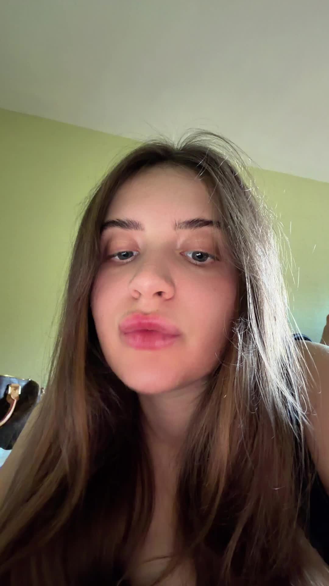 @linav_linav