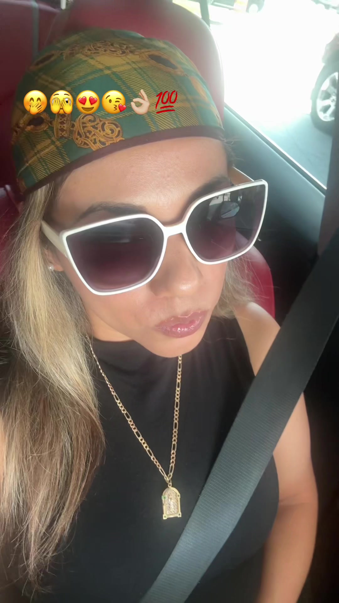@Brenda 🖤🩶🧡🤎