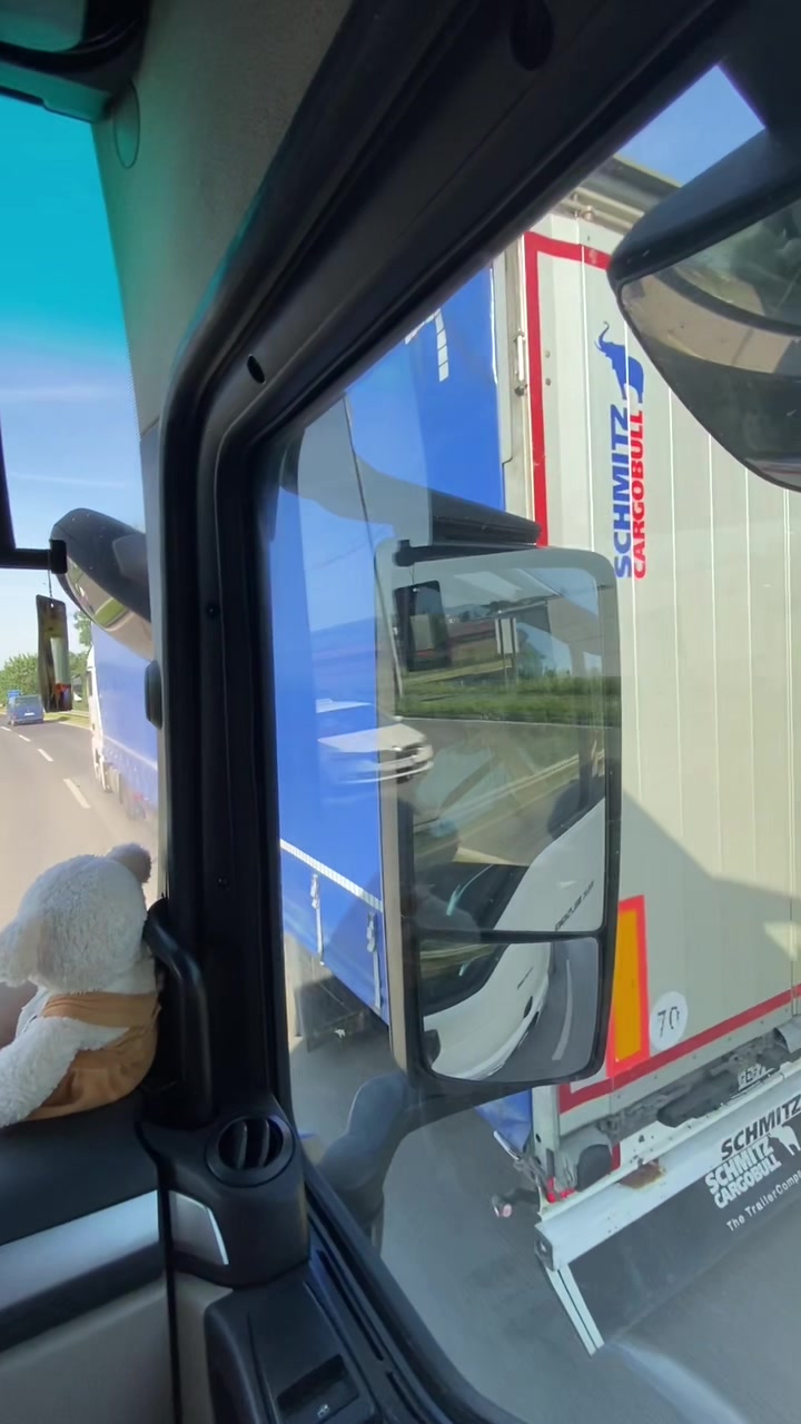 @🚛