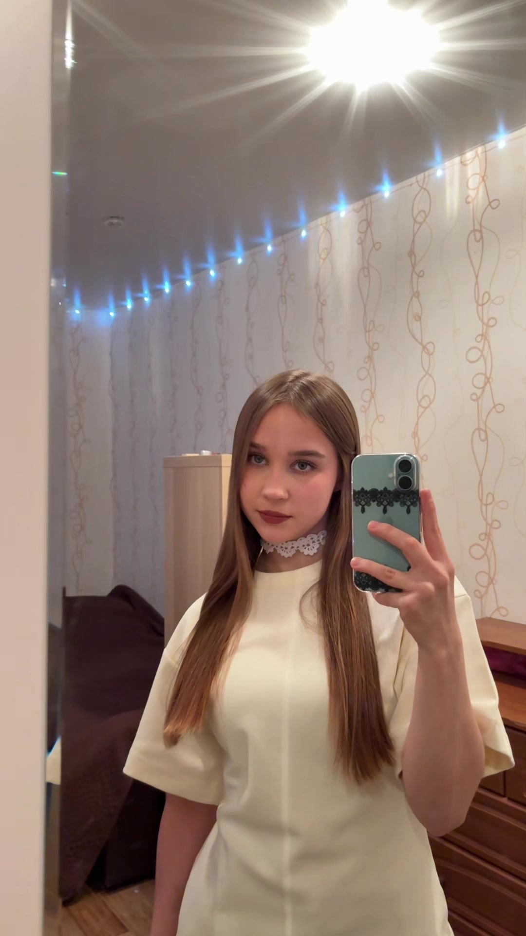 @Яра там
