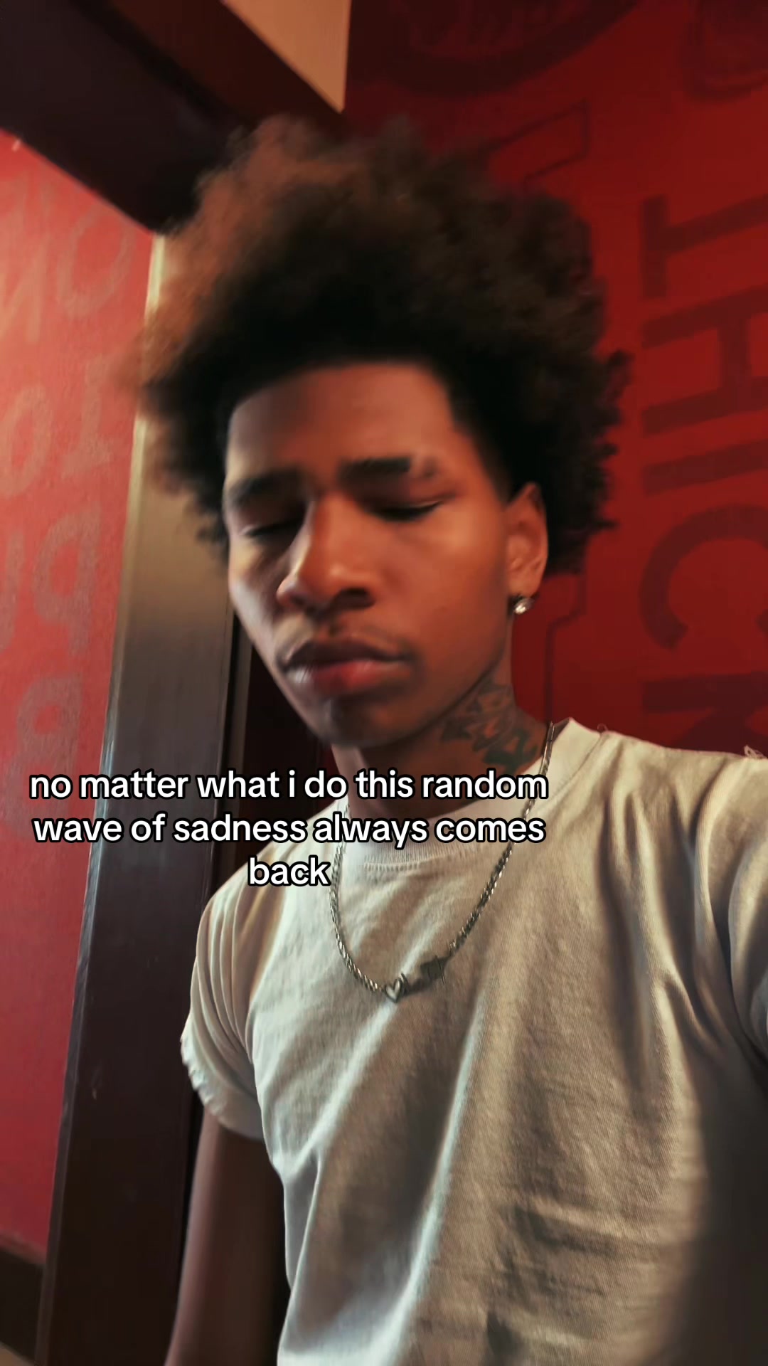 @⃟