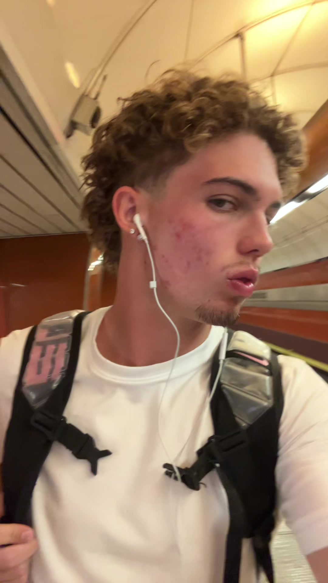 @Sqwimeee