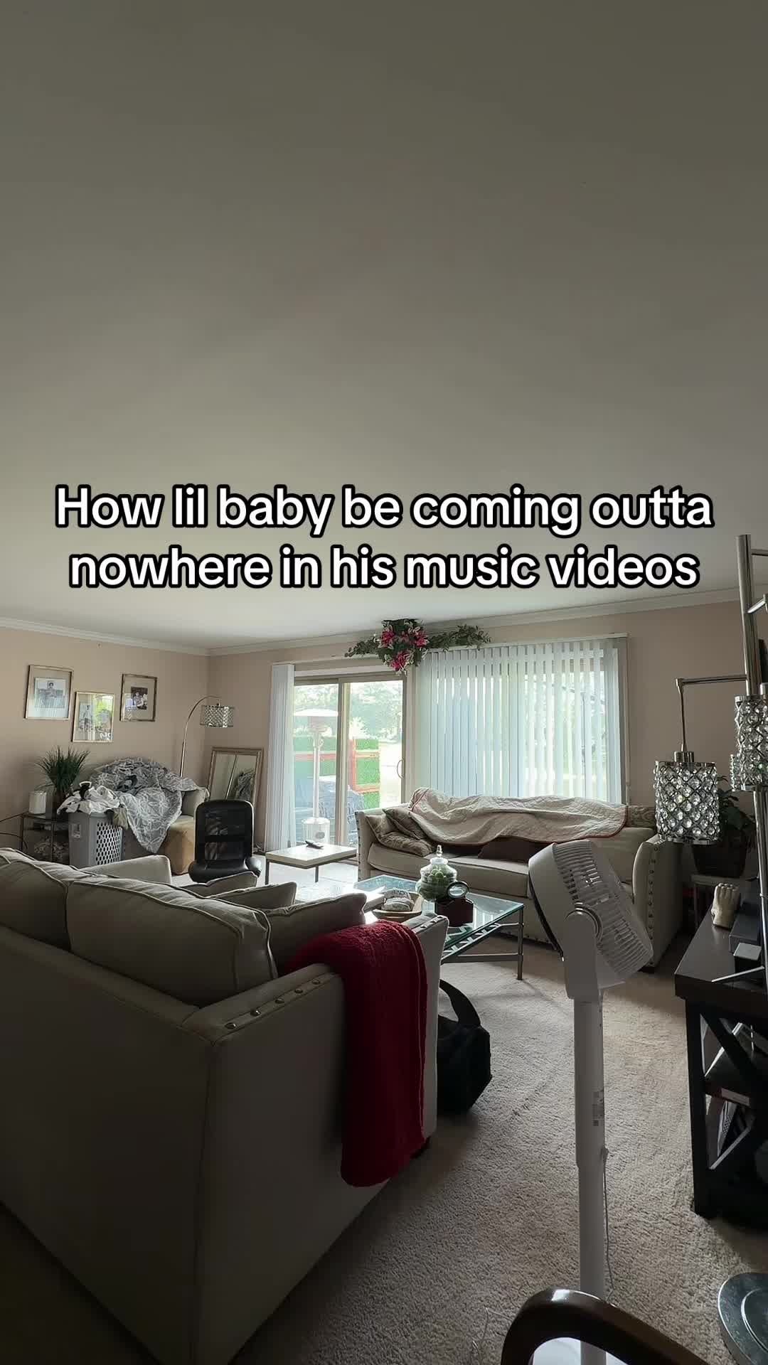 @É.T.