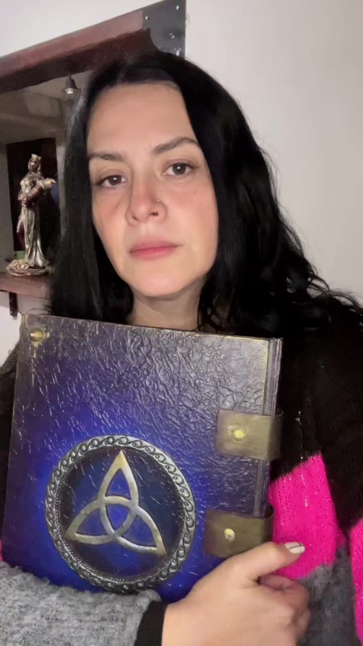 @LaMujerConAlas