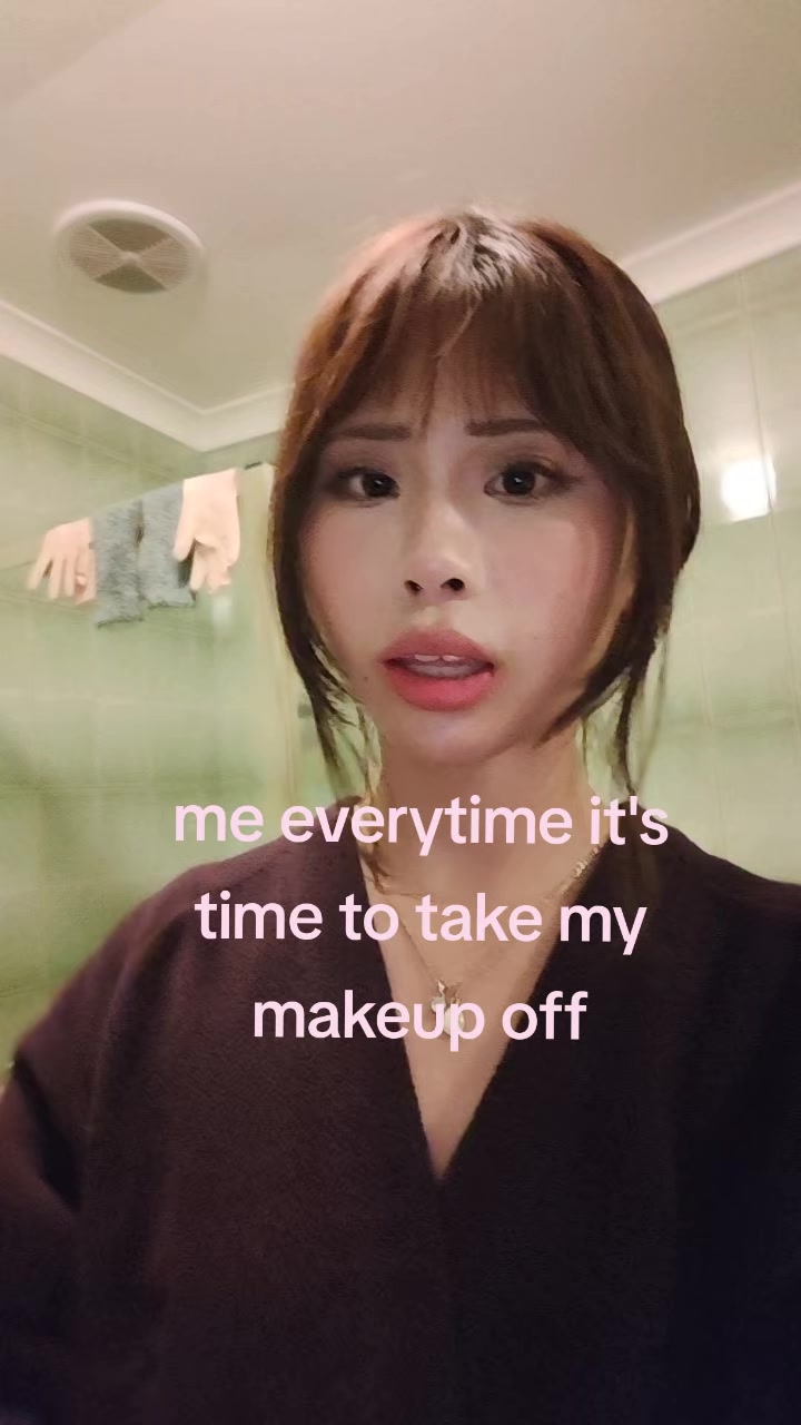 @lis ✮⋆˙