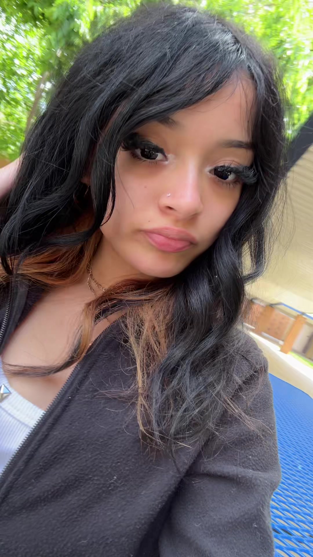 @￶