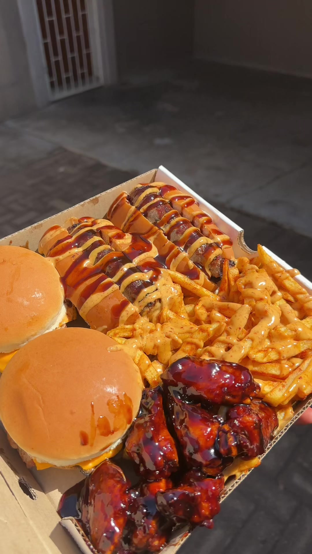 @TheBurgerFactory015
