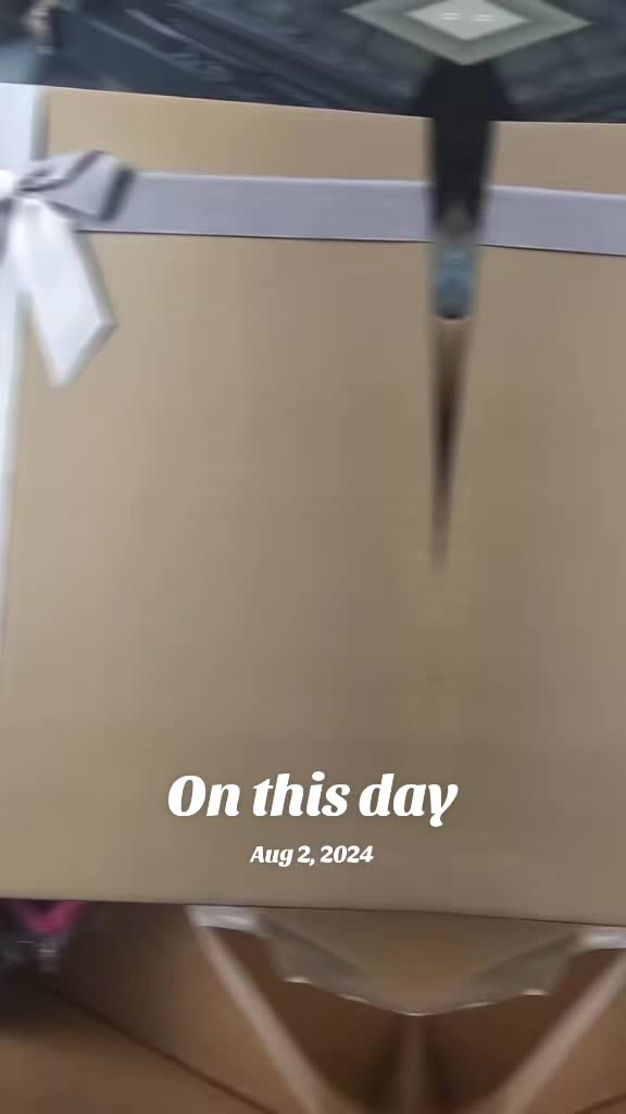 @LilosVinylDesigns