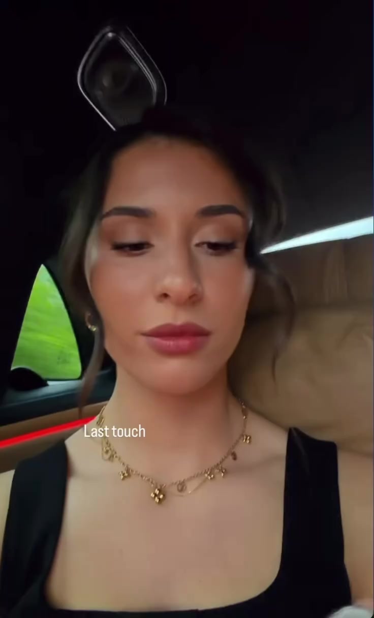 @Isabella