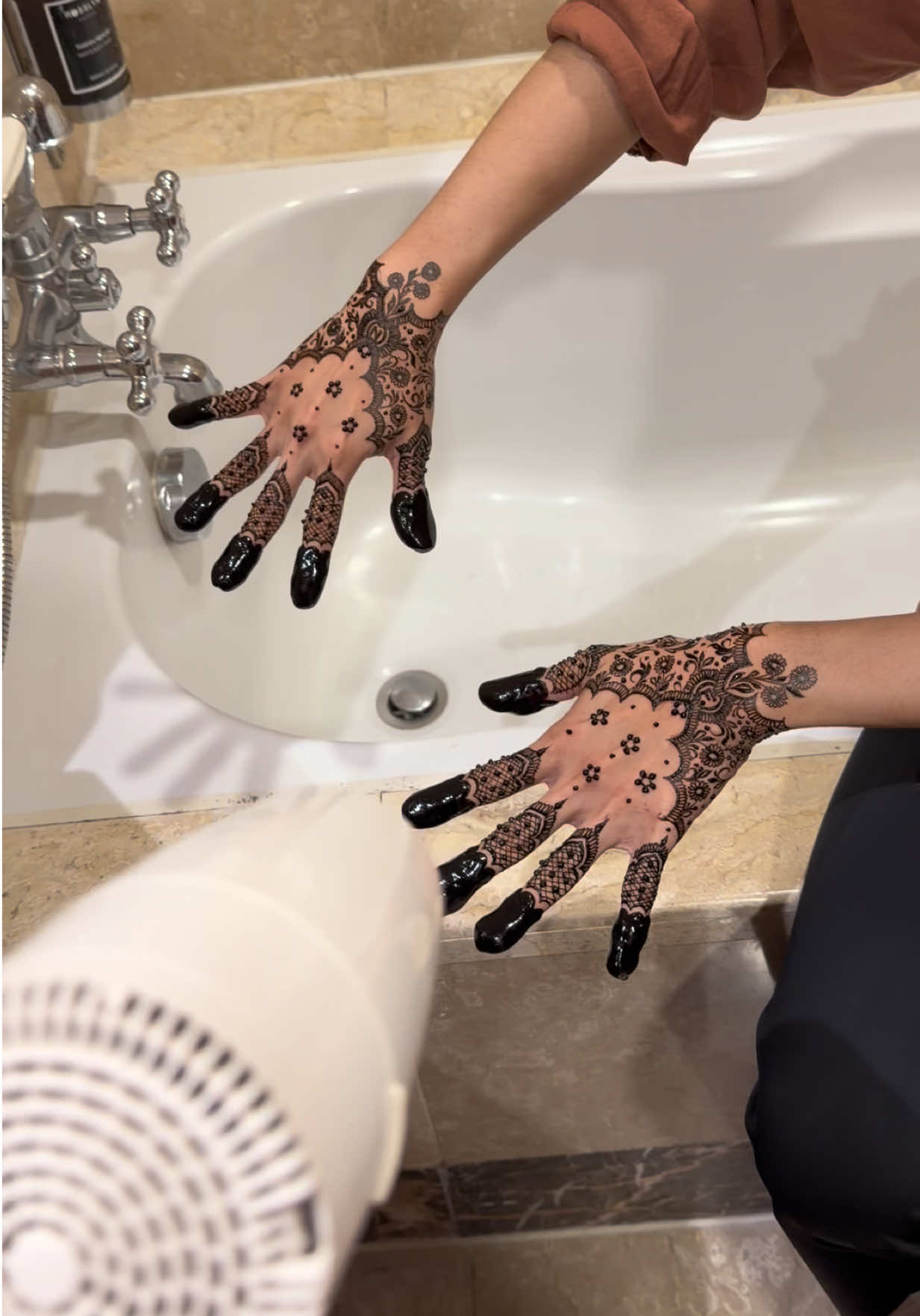 @Harma_henna