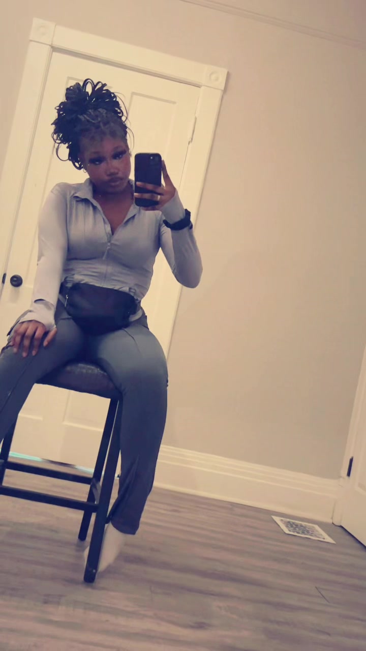 @N I N A