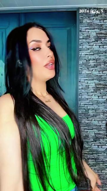 @ألأستاذة نجوى ((وحش الكون))