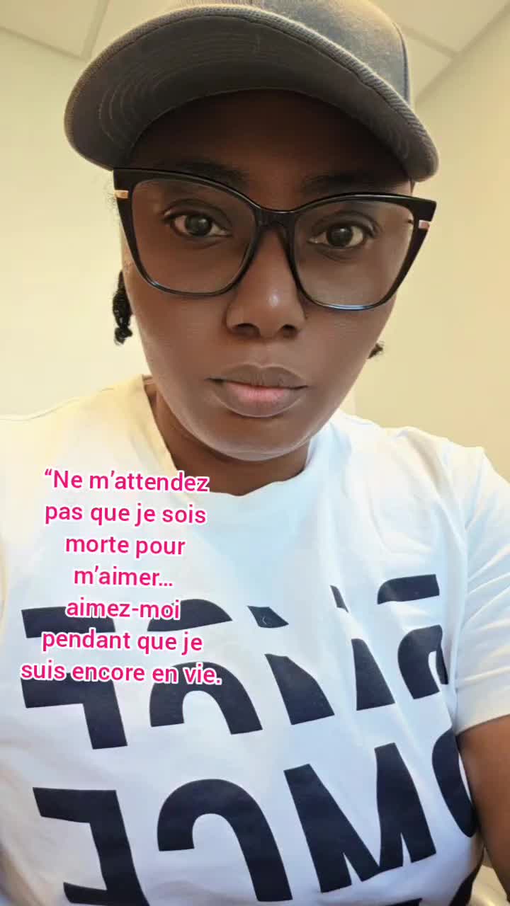 @lareinesoleil2🎗
