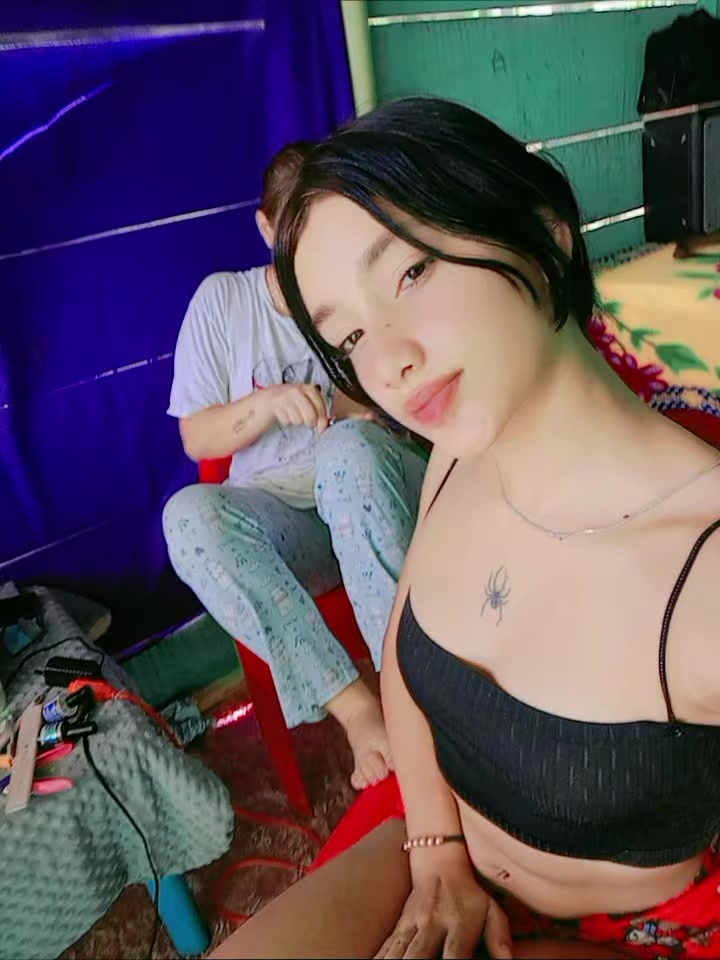 @Yilena🕷️www