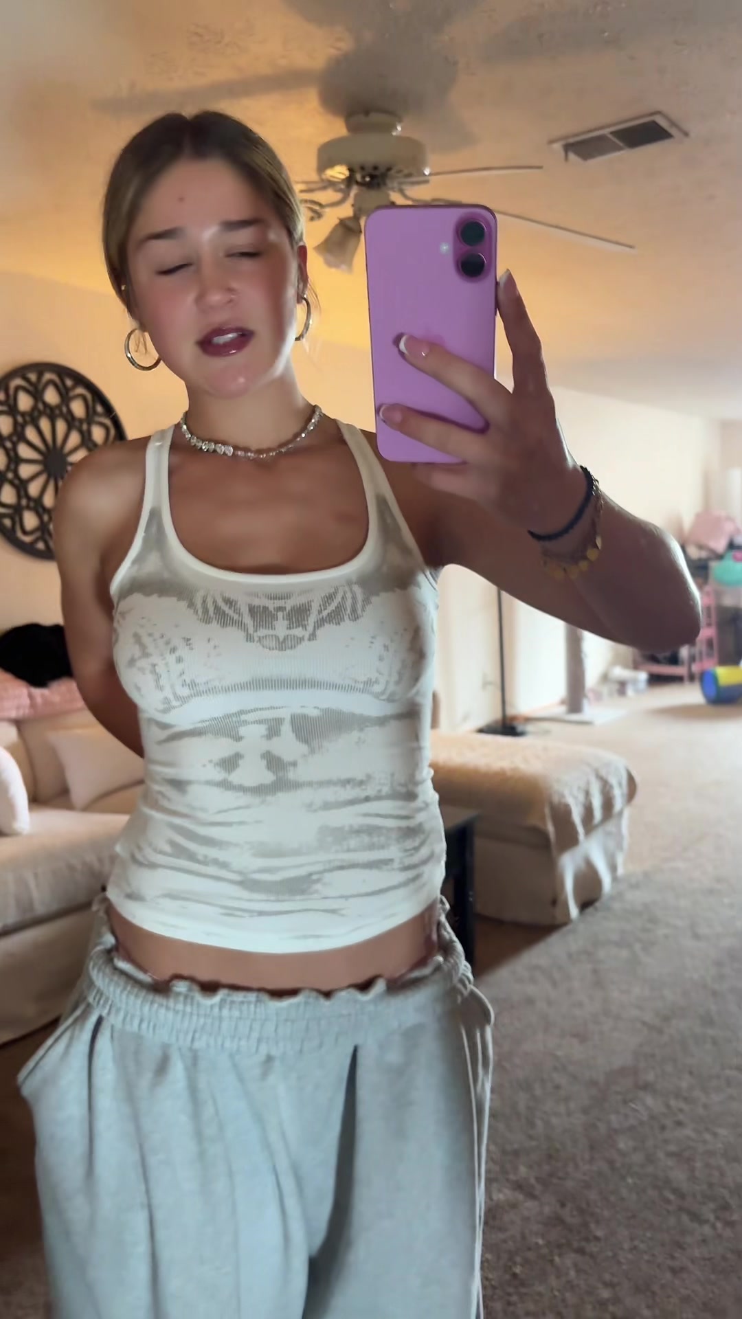 @𝑪𝒉𝒍𝒐𝒆 ✮★☆༘