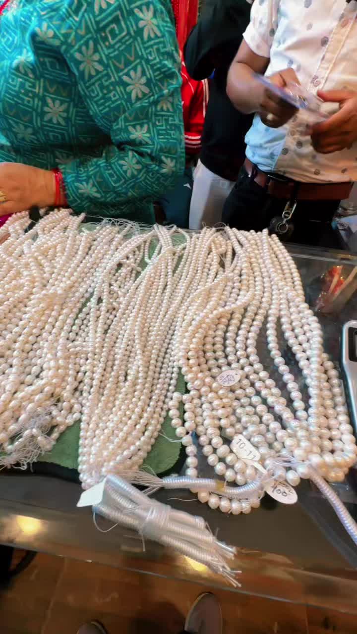 @🧿Divya thakuri 🧿( designer )