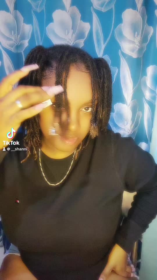 @Shanni🖤🥰