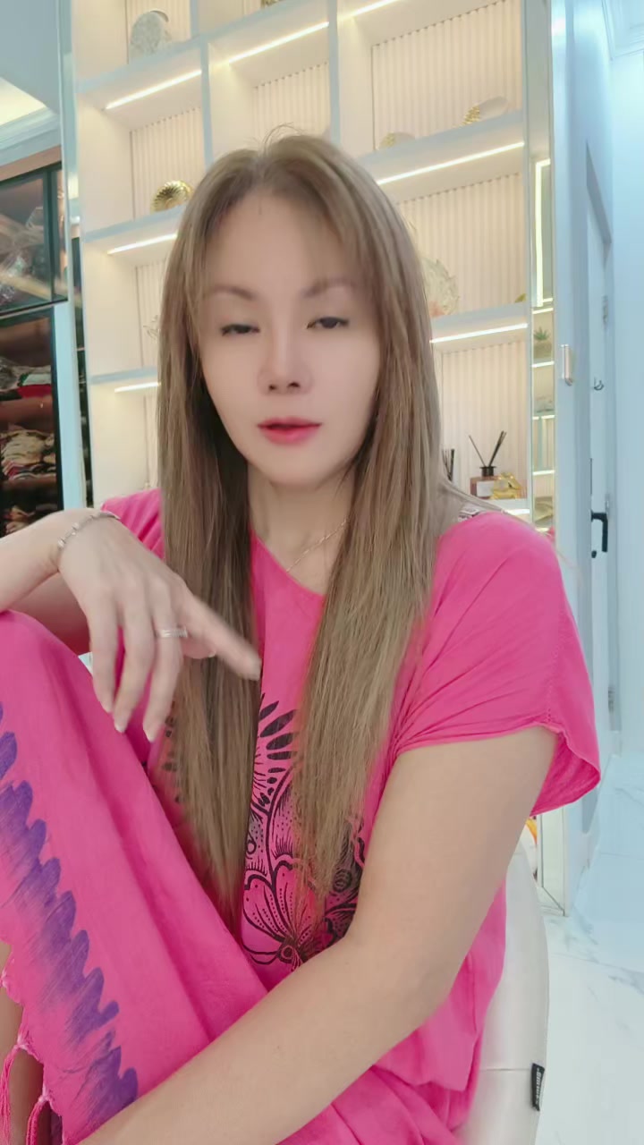 @Mariana wu 81