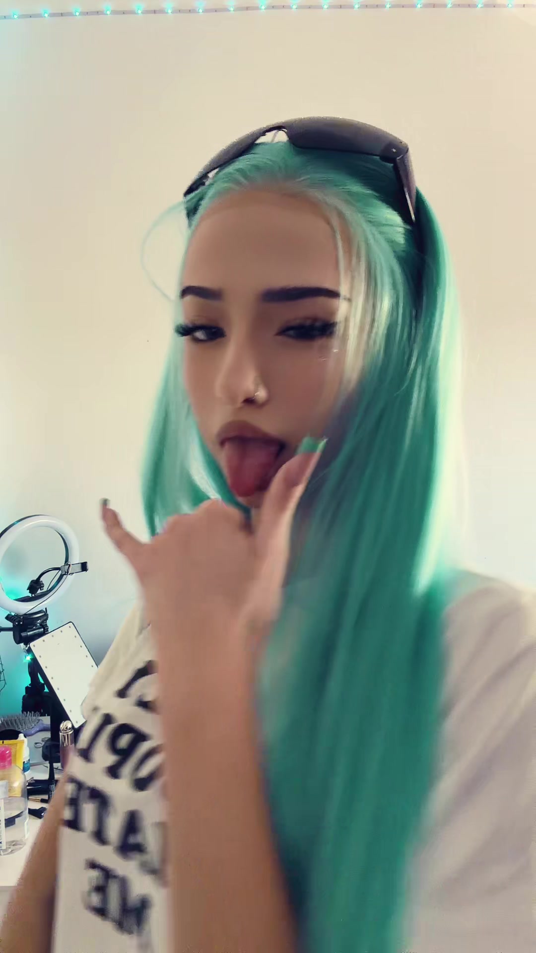 @𝑛𝑖𝑎 ᢉ𐭩