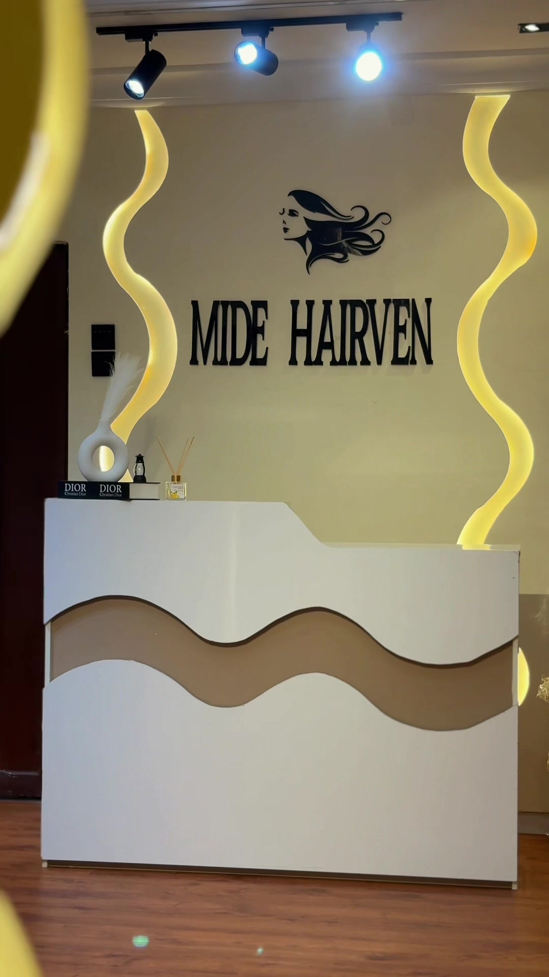 @MIDE&ensp;HAIRVEN