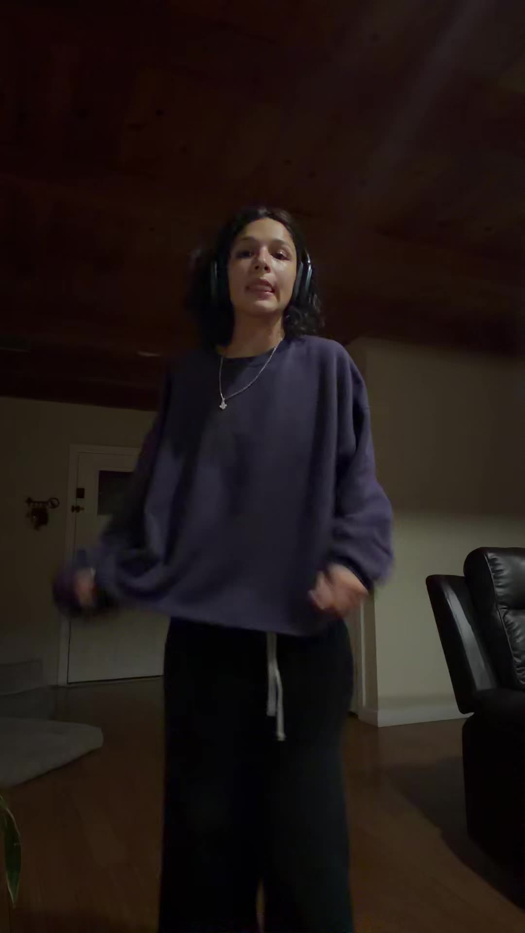 @️