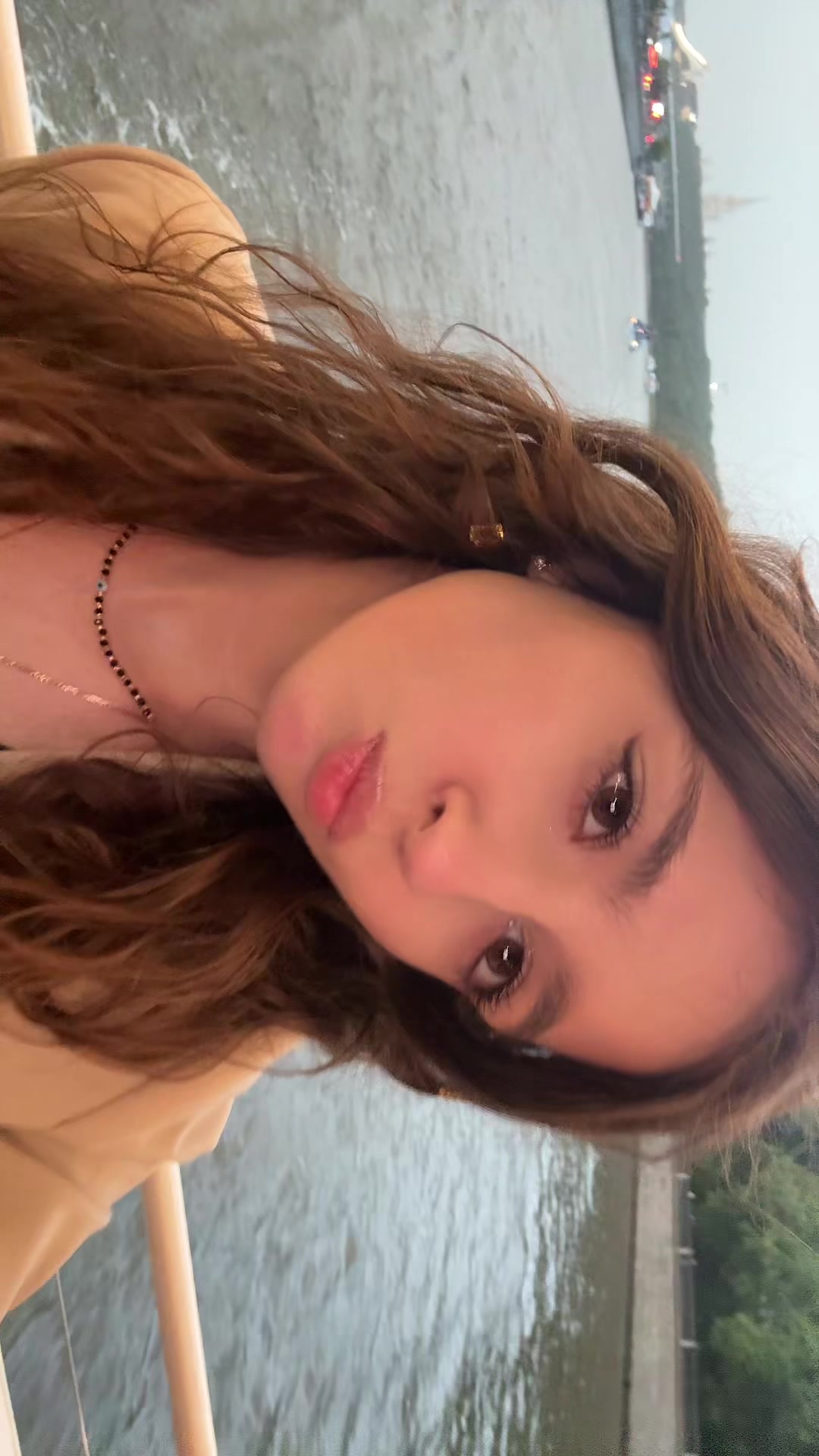 @Aksiks