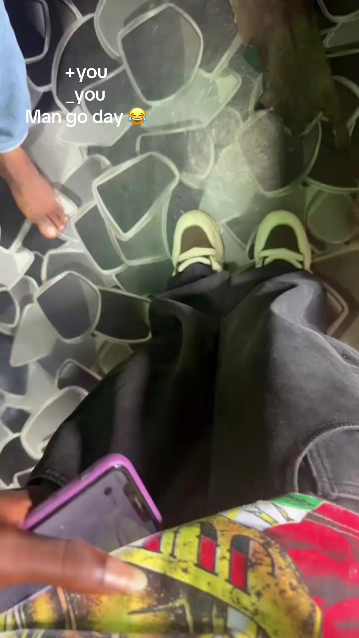 @Kêññÿ kîñg 👑🎤🕺
