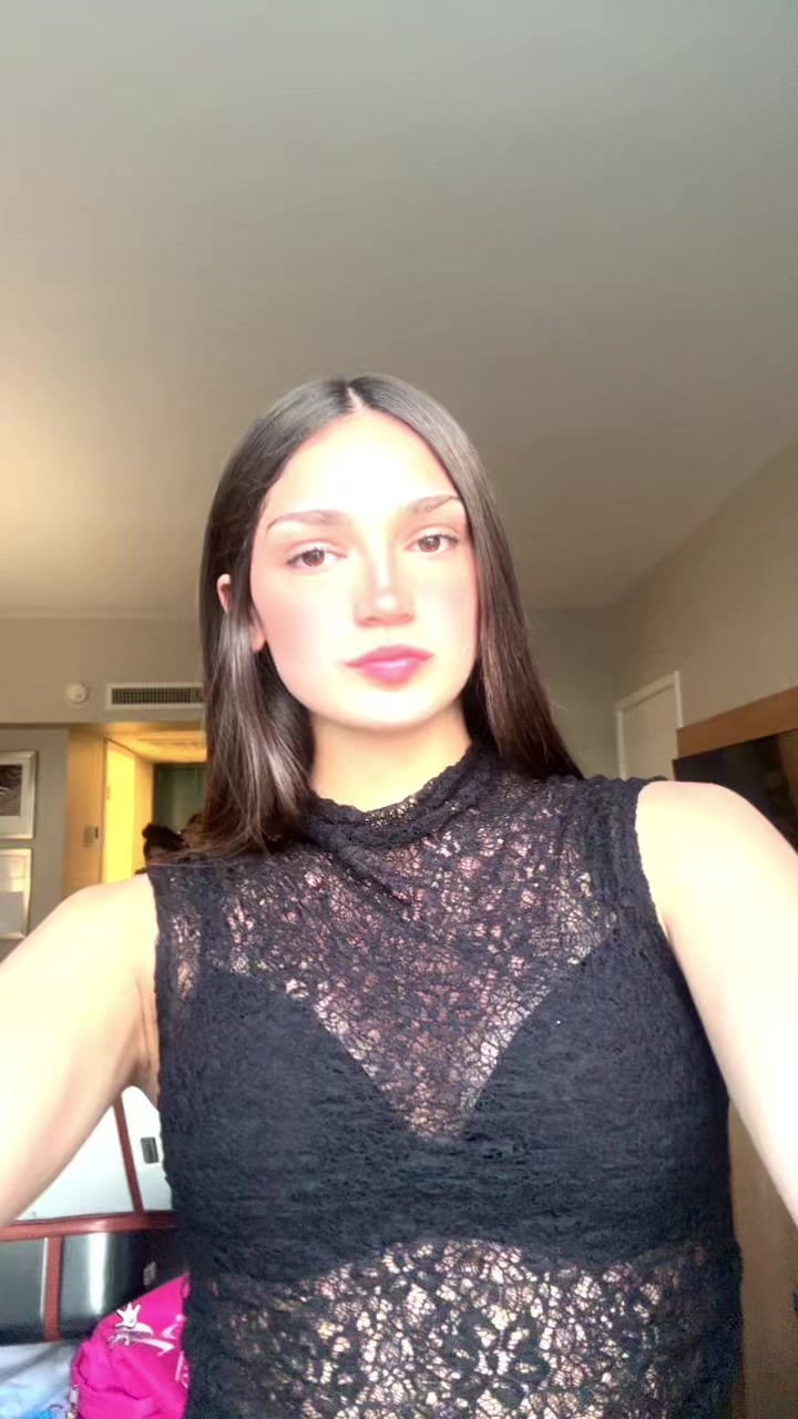 @lolaa