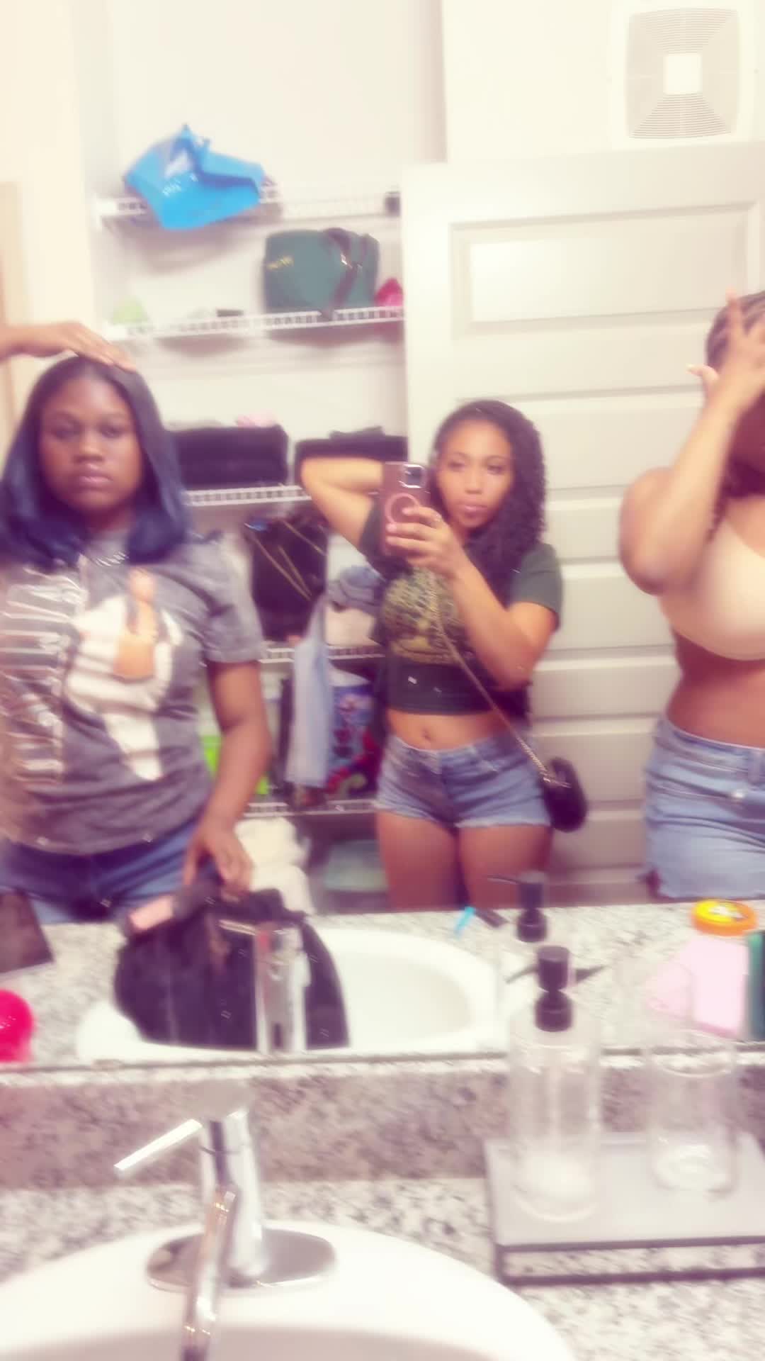 @x.meiyaa