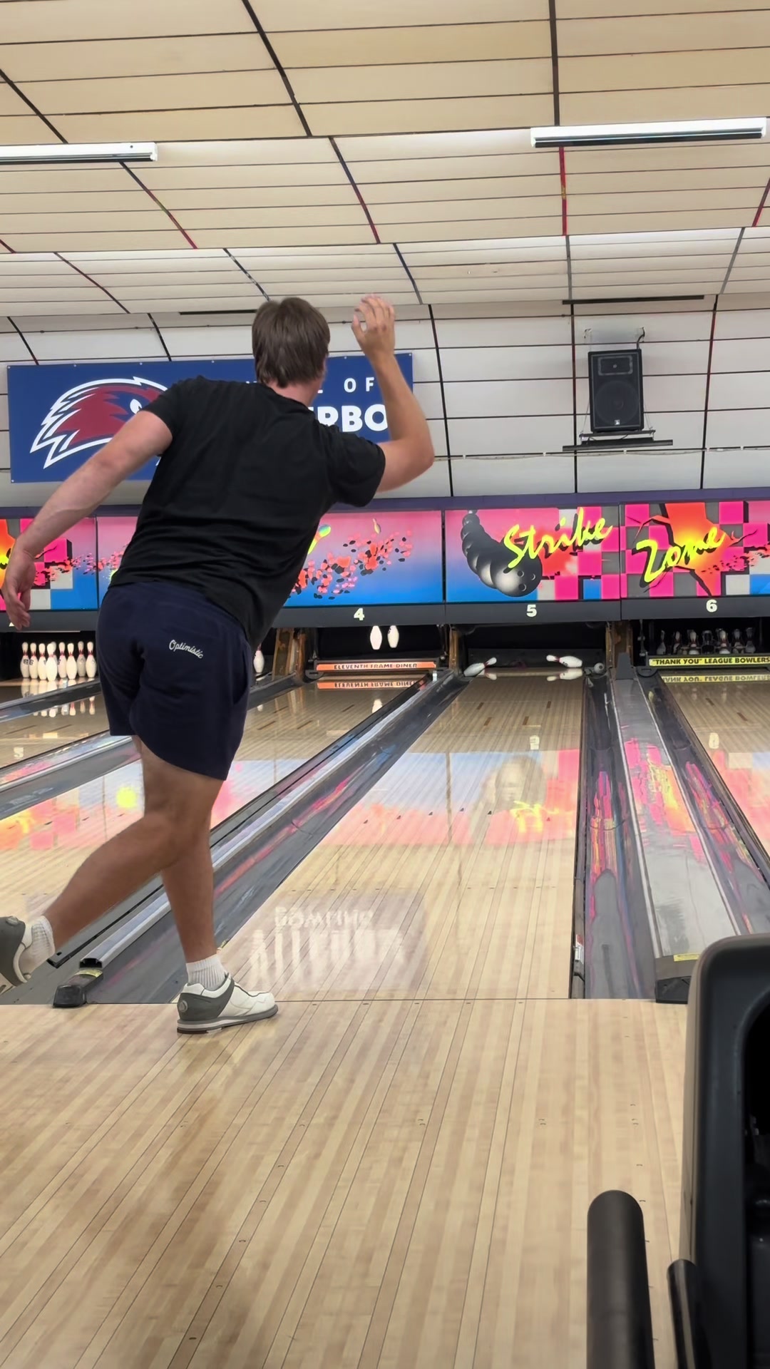 @BowlingByBeek