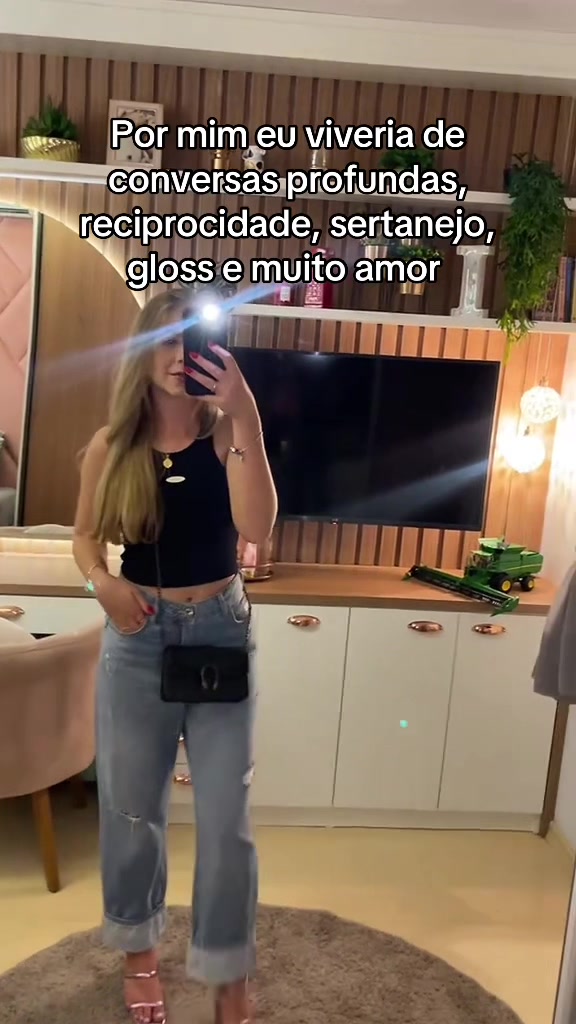 @isadora_dalcanton