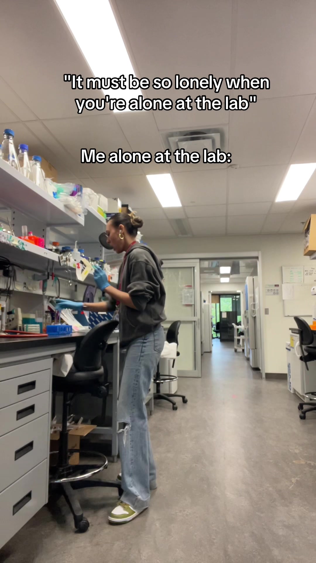 @cluelesslabgirlies