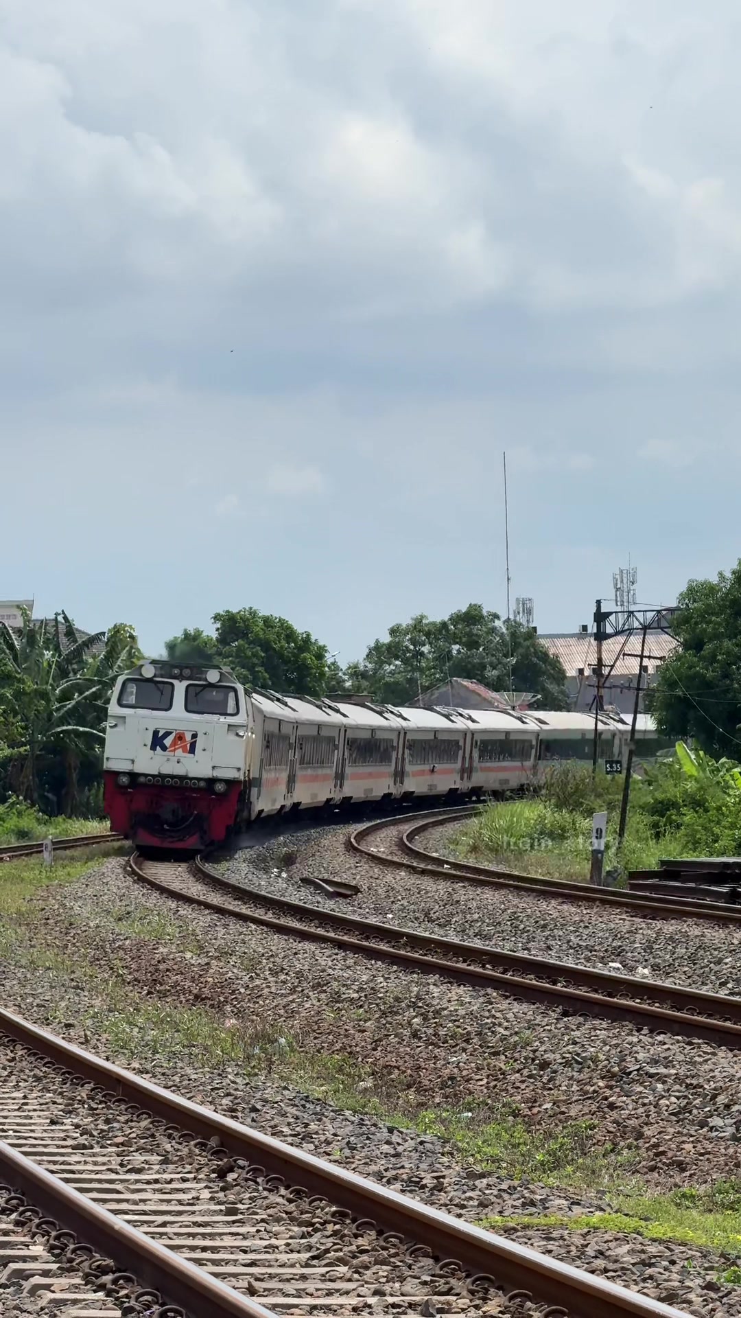 @Train_Story