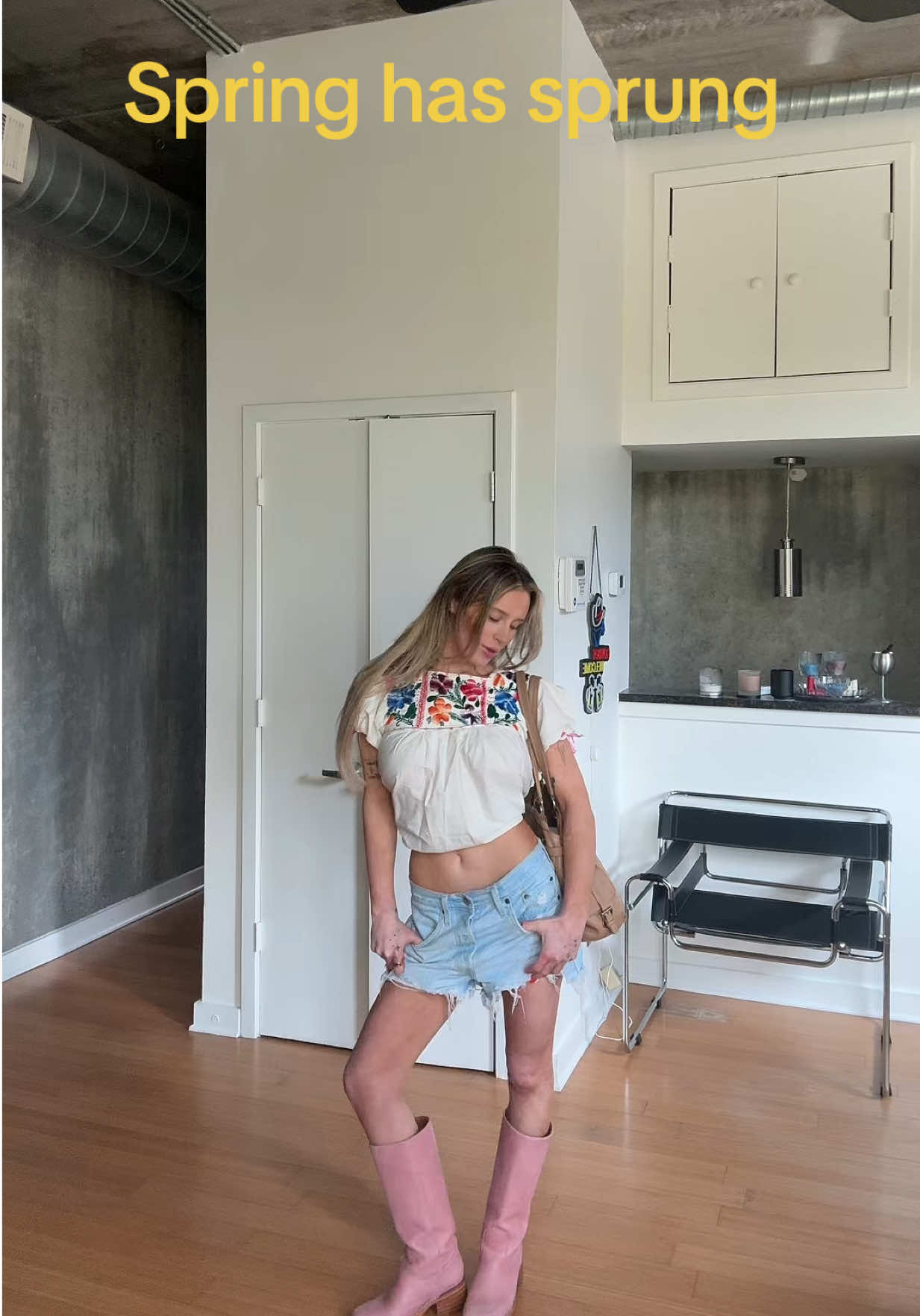 @isabella