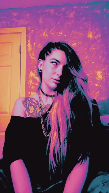 @Witchyb666🖤