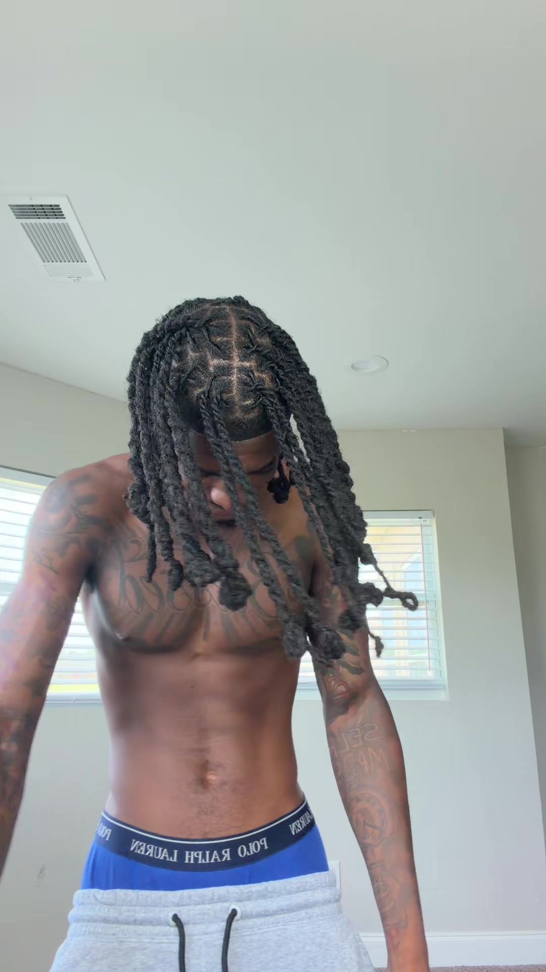 @1ishaun