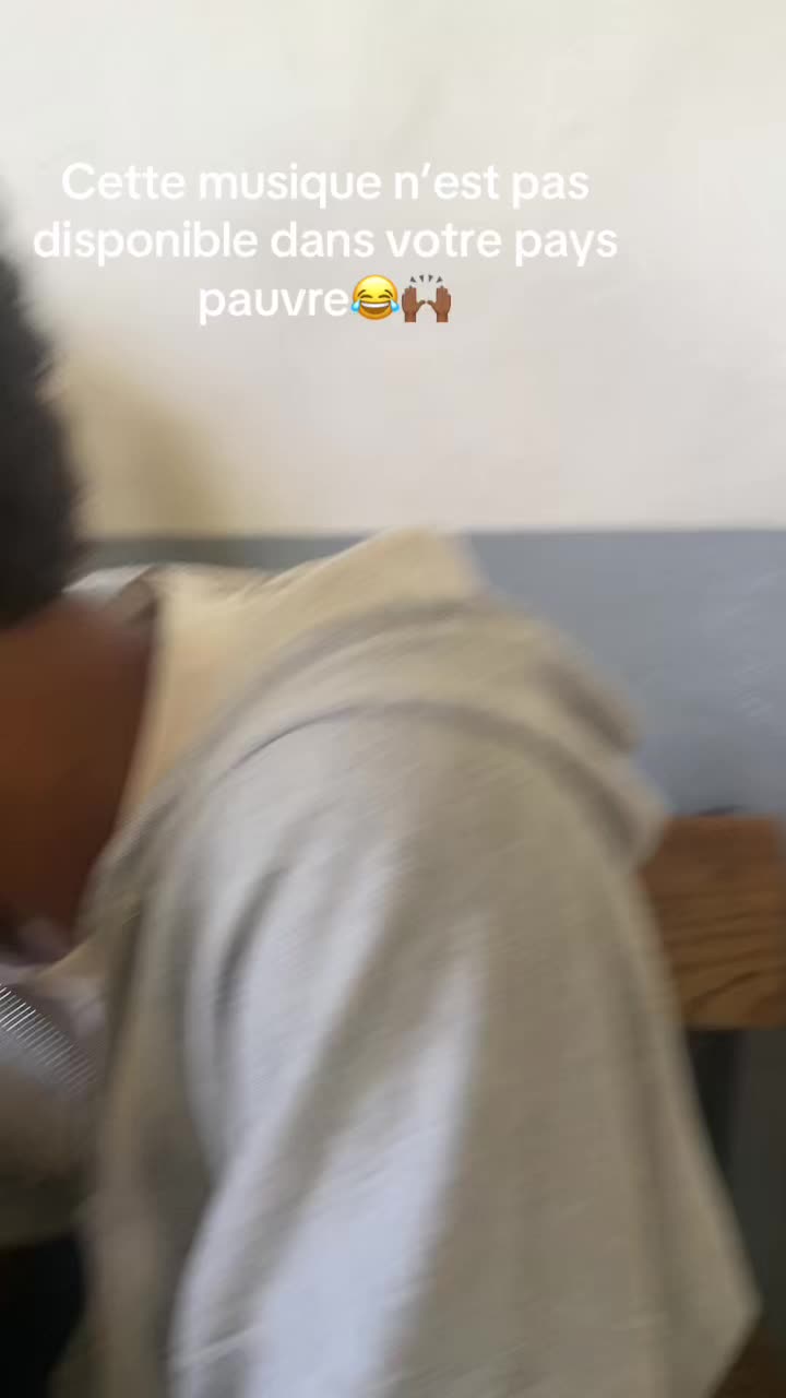 @Mon&agrave;aaaa