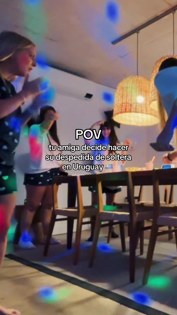 @Magali (showgirl)