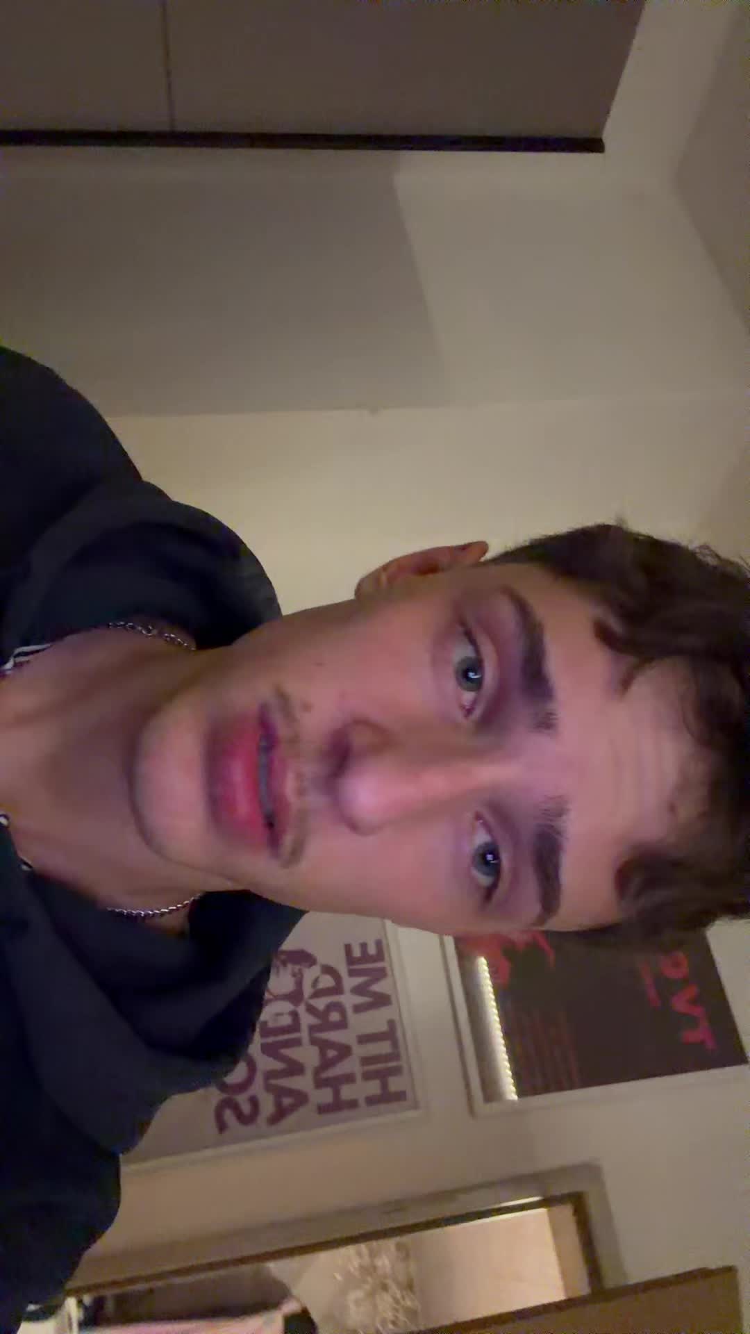 @simon