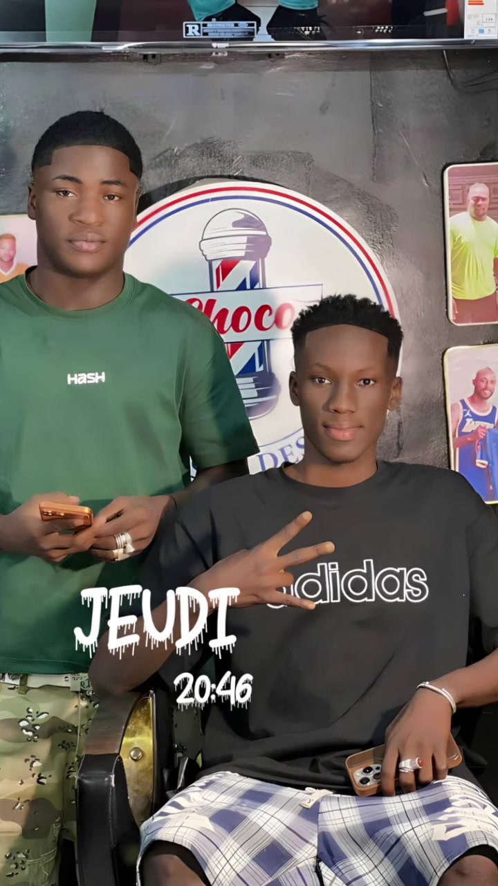 @S 19 👨🏾🦱🖤