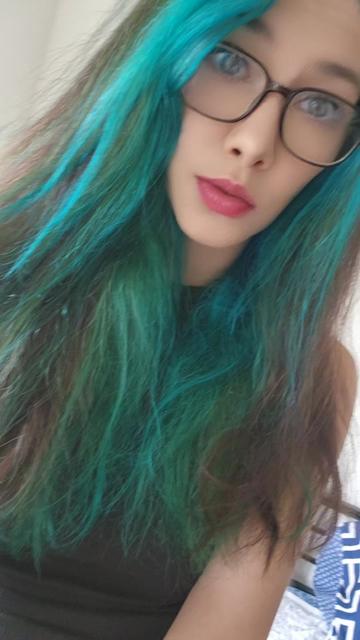 @Thegirlwiththecursemark