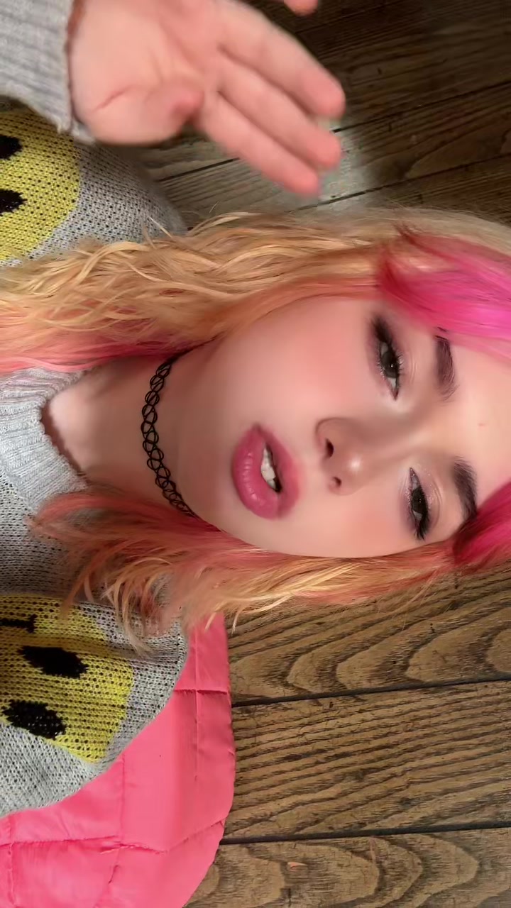 @Bella_9_9_9